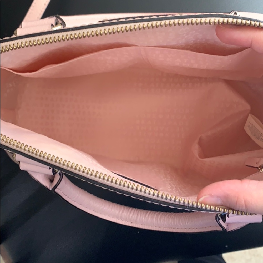 Authentic Kate Spade crossbody - Picture 3 of 3